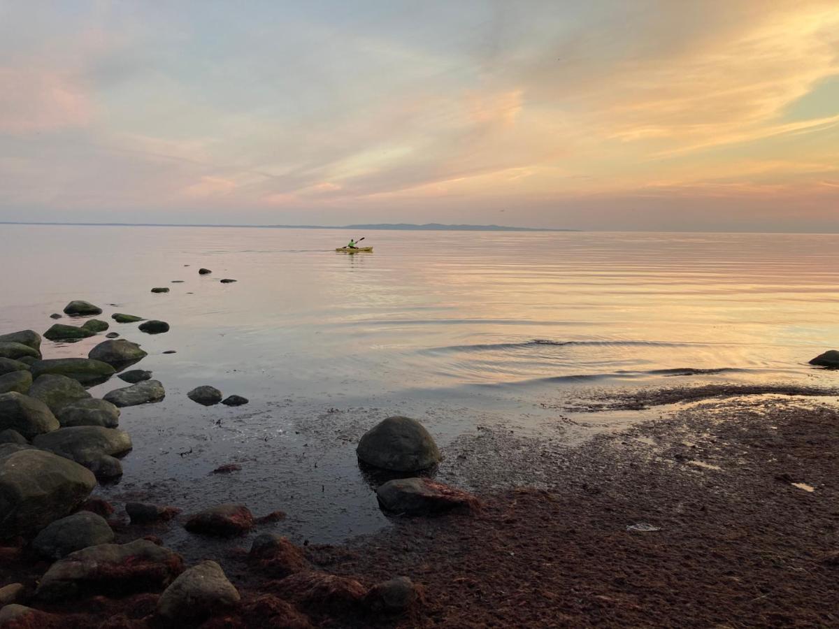 Fin Laegenhet Pa Bjaere Med Naera Till Natur Och Noeje Бастад Экстерьер фото